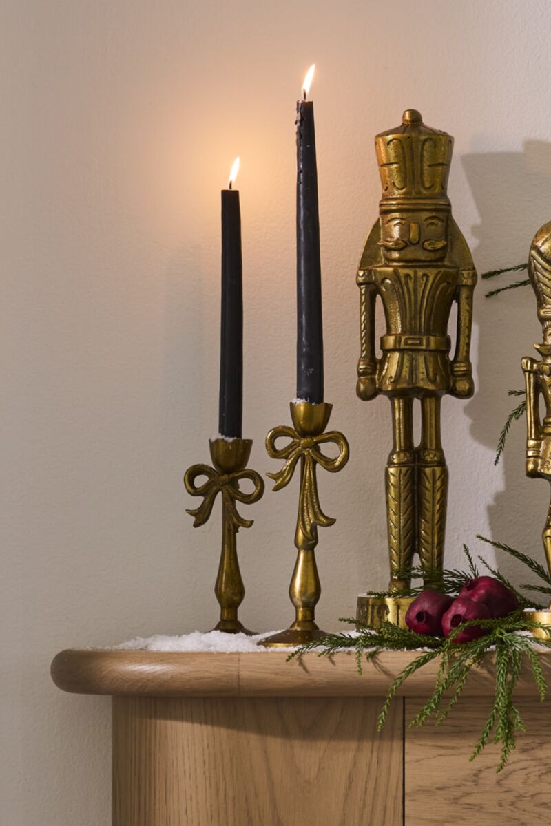 Bowtied Candleholder